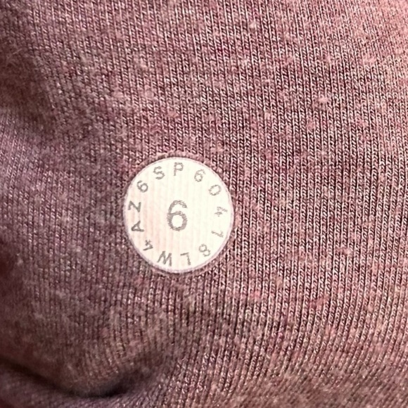 Lululemon Coast Easy Wrap- Heathered Misty Merlot- Size 6 - Picture 12 of 14